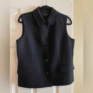 Theory  black  tailored Vest  size 10